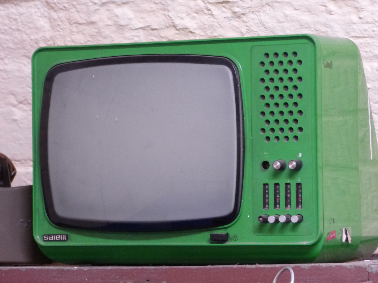 Is het verstandig om je Loewe tv volledig uit te zetten?