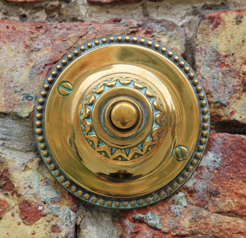 Moet een Eufy deurbel C31 bedraad gelijk- of wisselspanning?